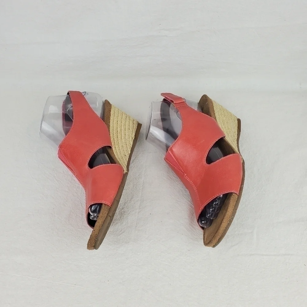 AEROSOLES sandals size